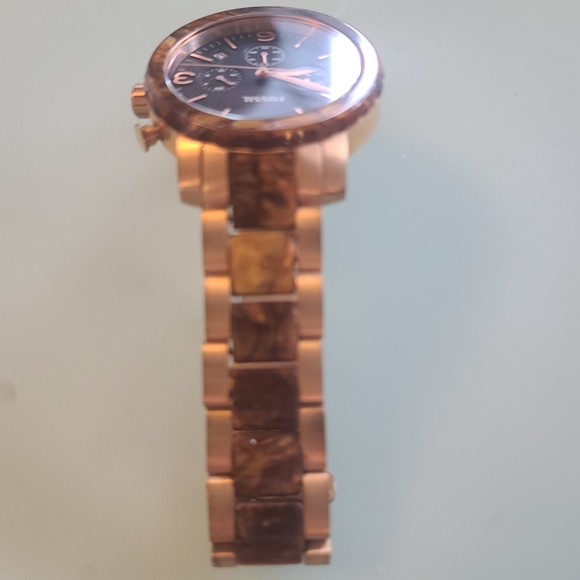 Fossil Wonen's Rose Gold tone and Tortoiseshell coloured chronograph Watch - Picture 4 of 6